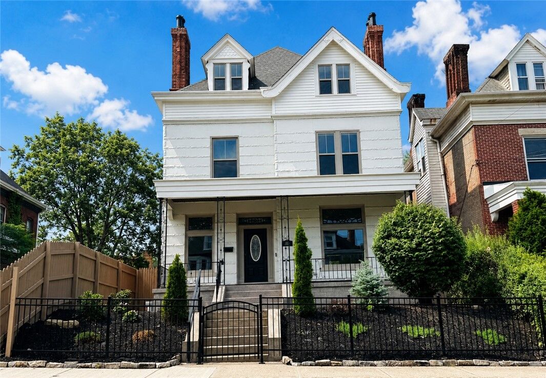 Property Photo: 5522 Jackson St PA 15206