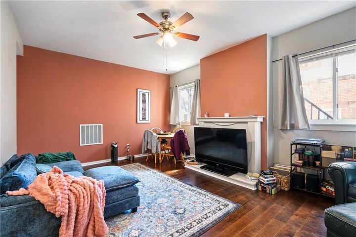 Property Photo: 307 S Negley PA 15232