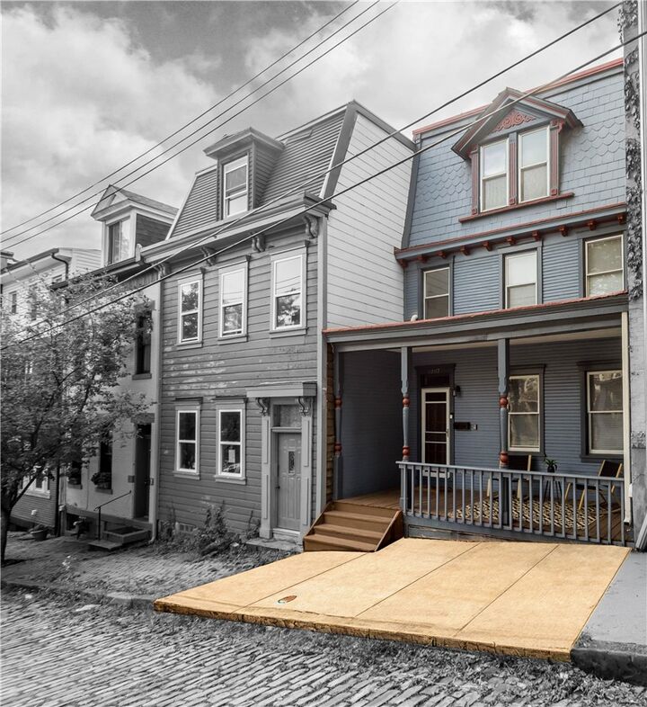 Property Photo:  1207 Linden Place  PA 15212 