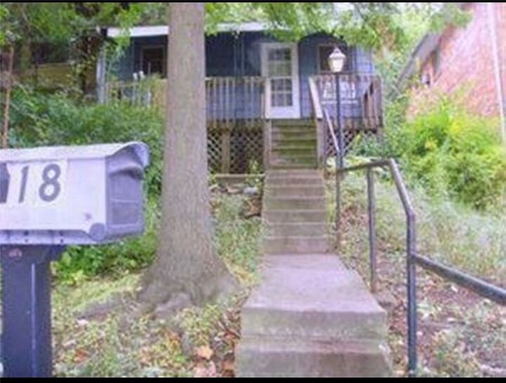 Property Photo:  1918 Laketon Rd  PA 15221 