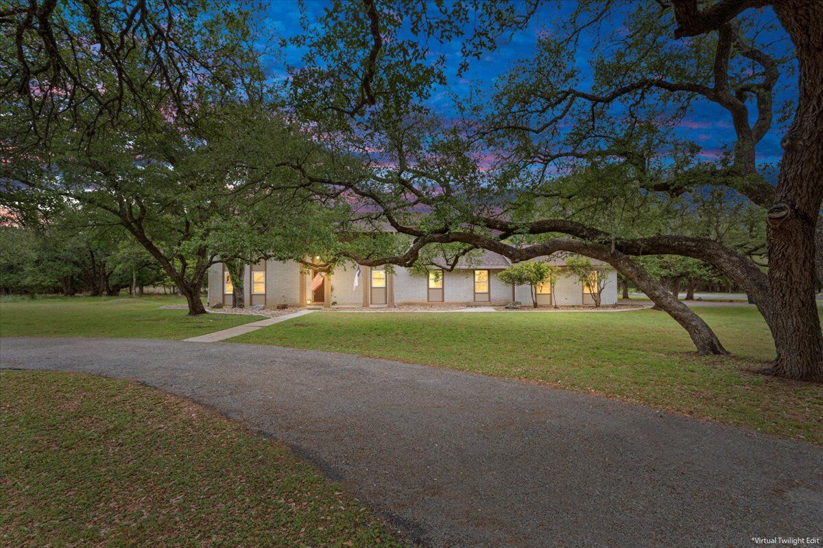 Property Photo: 4015 Ramada Trail TX 78628