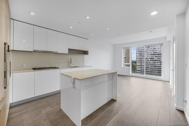 Property Photo: 6300 Minoru Boulevard 834 BC V6Y 0N1