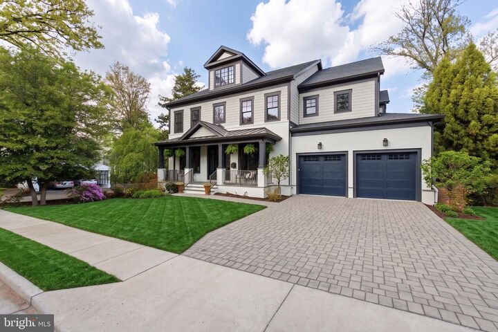 Property Photo:  2907 N Kensington Street  VA 22207 