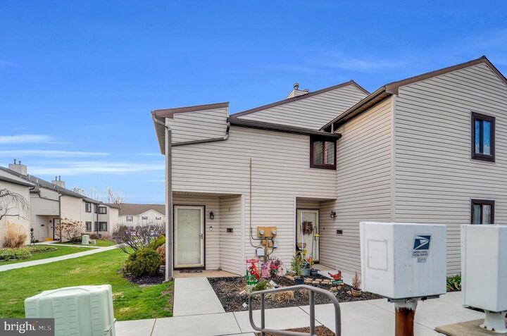 Property Photo:  46 Holly Drive 8  PA 19606 