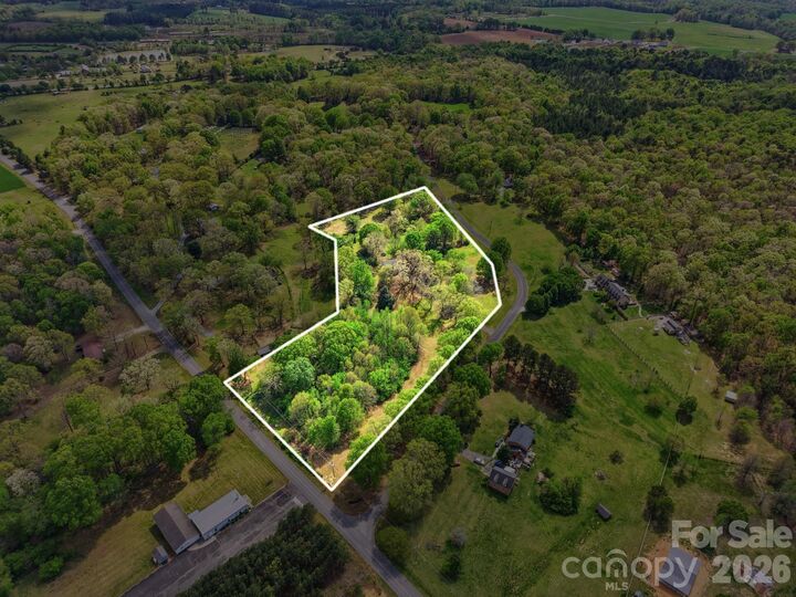 Property Photo:  3101 Hampton Downs Drive  NC 28112 