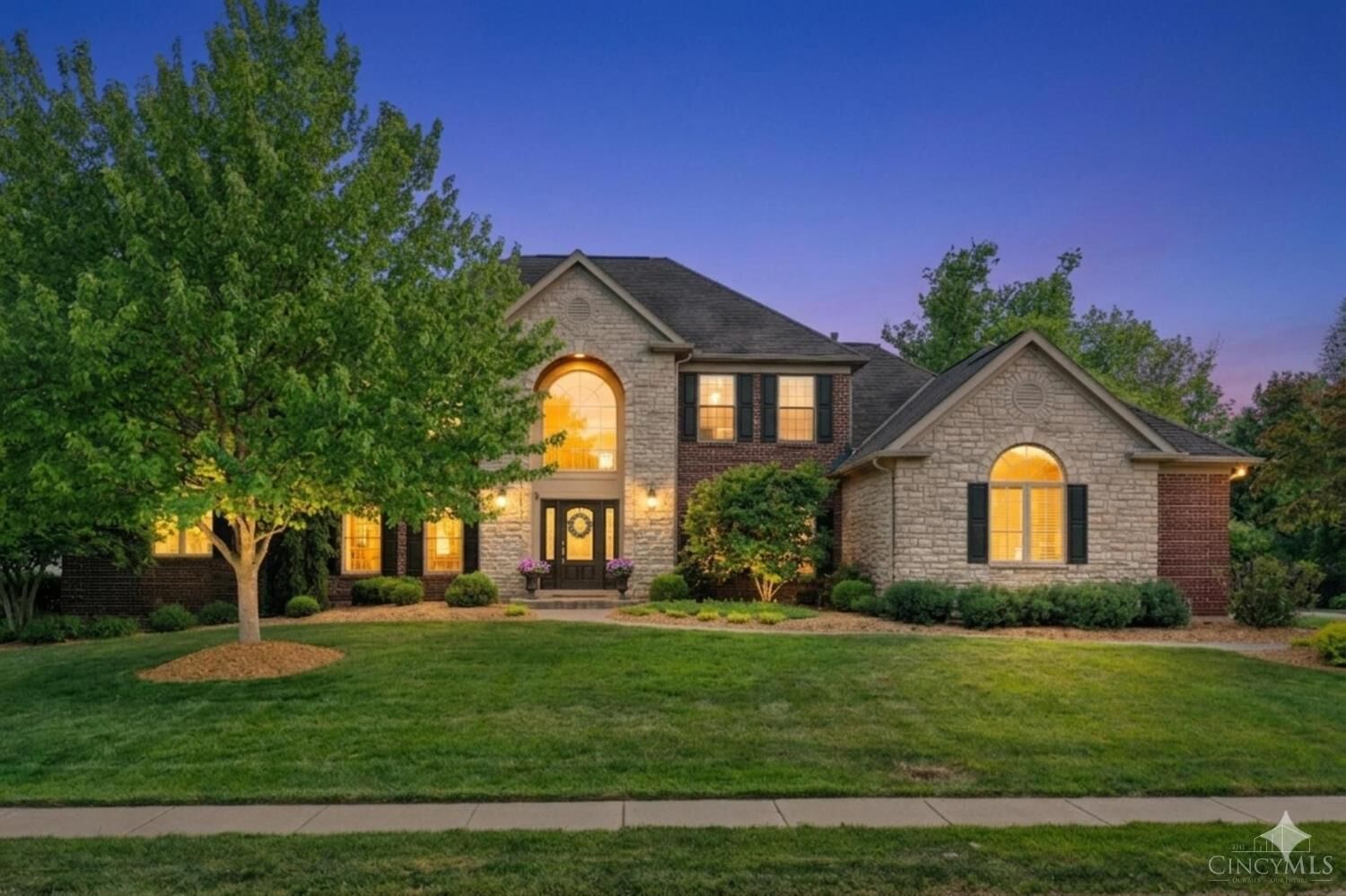 Property Photo:  8539 Ivy Trails Drive  OH 45244 