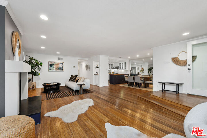 Property Photo: 11687 Bellagio Rd CA 90049