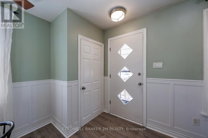 Photo de la propriété:  814 Downie Street  ON K9H 4L3 