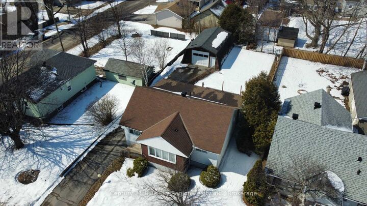 Photo de la propriété:  215 Princess Street West  ON P1B 6C4 