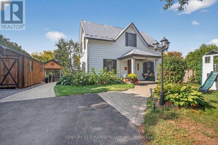 Photo de la propriété:  103 Queen Charlotte Street  ON K0A 2Z0 