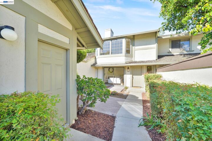 Property Photo:  34380 Gadwall Cmn  CA 94555 