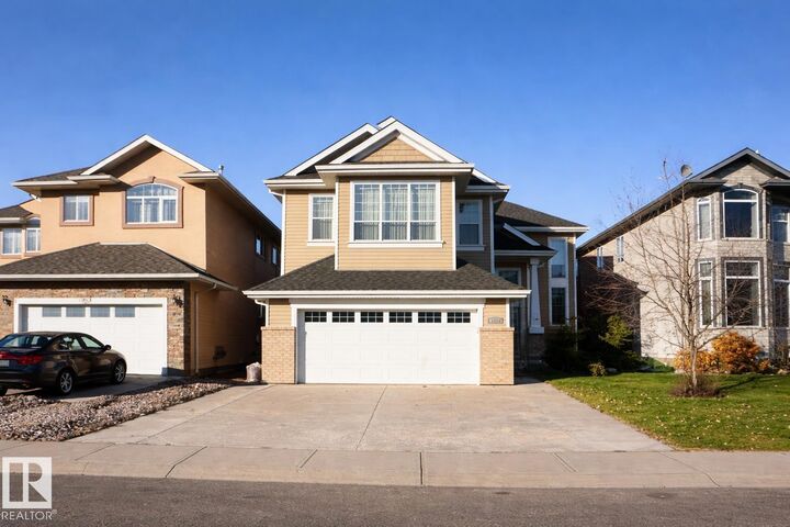 6712 18 Ave SW SW — photo 1