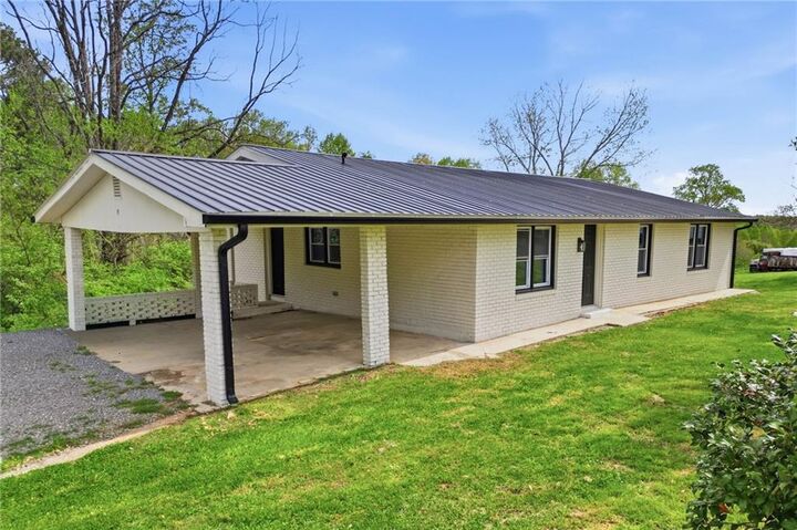 Property Photo: 3011 Refuge Road GA 30143