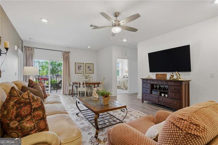 Property Photo:  3321 Orwell Way 3104  GA 30041 