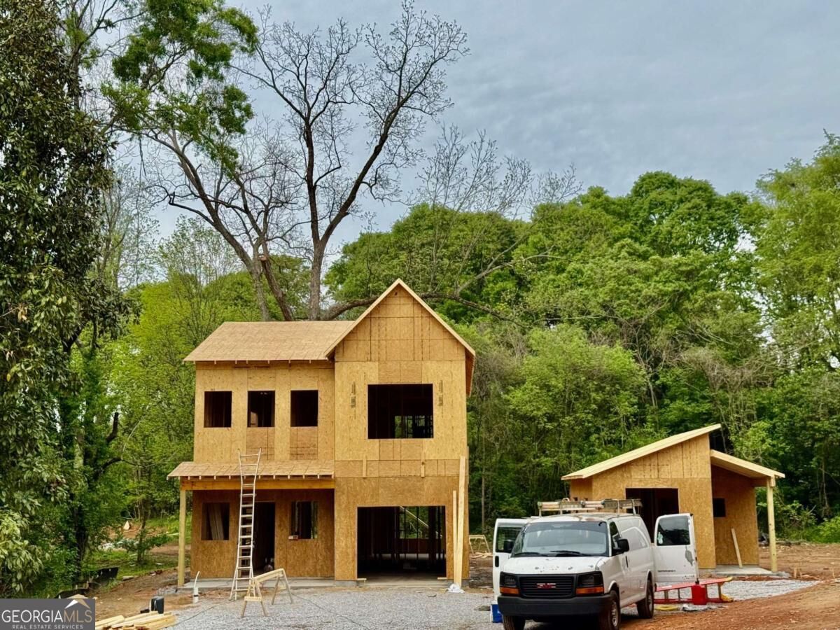 Property Photo:  1447 Broad  GA 30601 