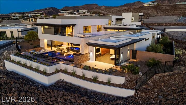 Property Photo: 1550 Dragon Crest Avenue NV 89012