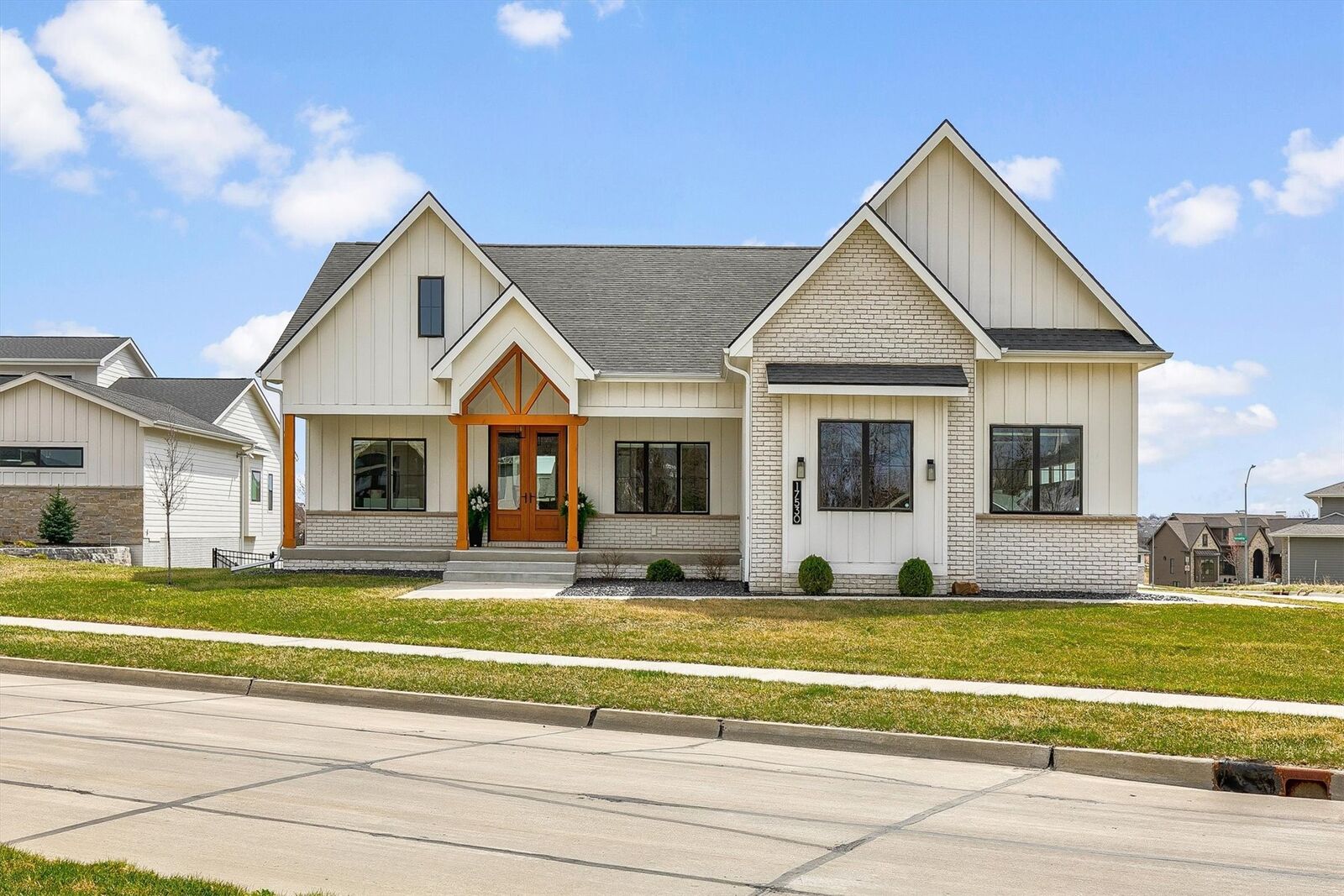 Property Photo: 17530 Townsend Drive IA 50325