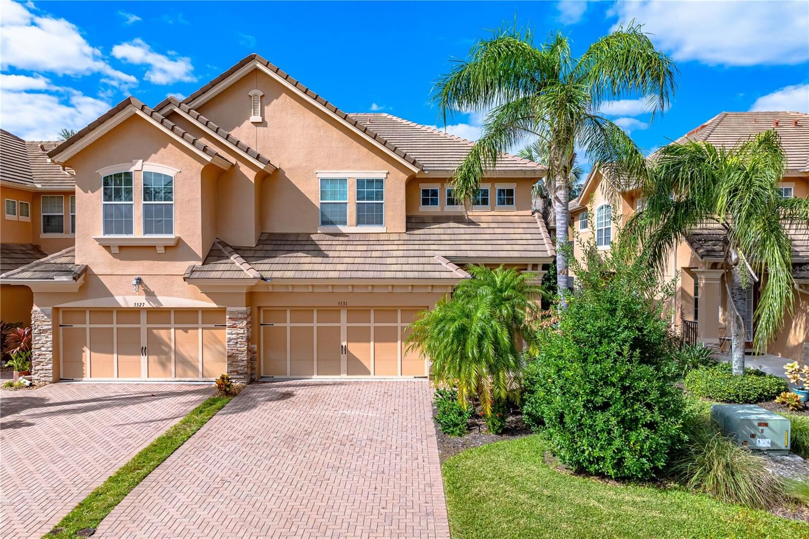 Property Photo:  5531 Napa Drive  FL 34243 