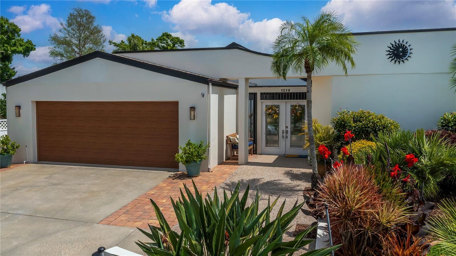 Property Photo:  1238 Paradise Way  FL 34285 