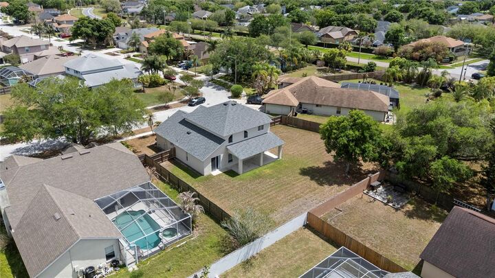 Property Photo: 1318 Hatcher Loop Drive FL 33511