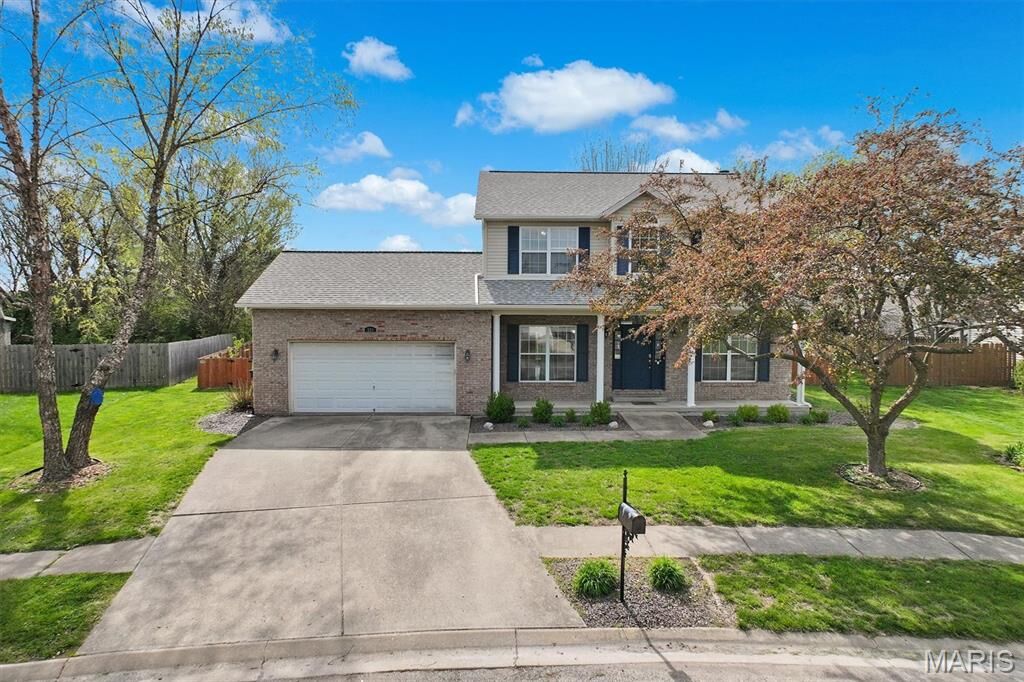 Property Photo: 321 Ring Of Kerry Drive IL 62221