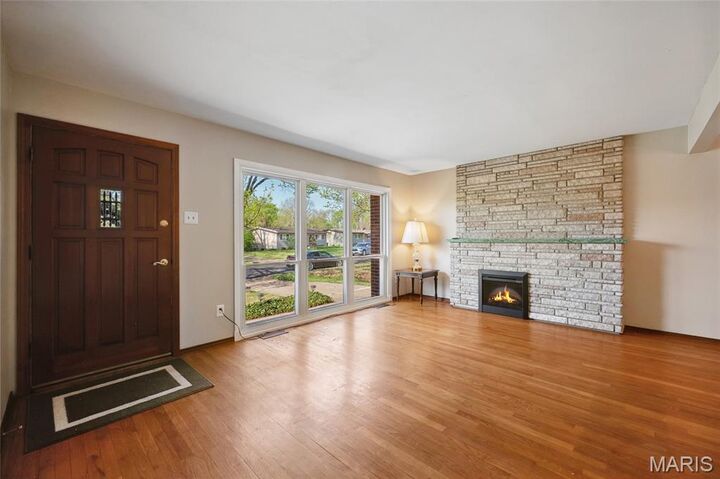 Property Photo:  715 Gonzaga Lane  MO 63031 