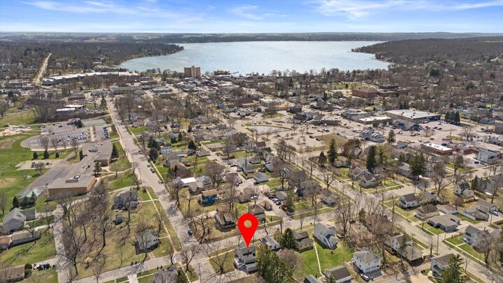 Property Photo: 605 Water St WI 53147