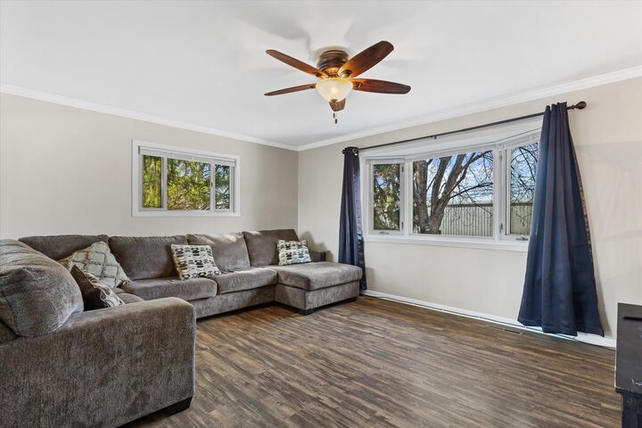 Property Photo:  609 Clinton St  WI 53032 