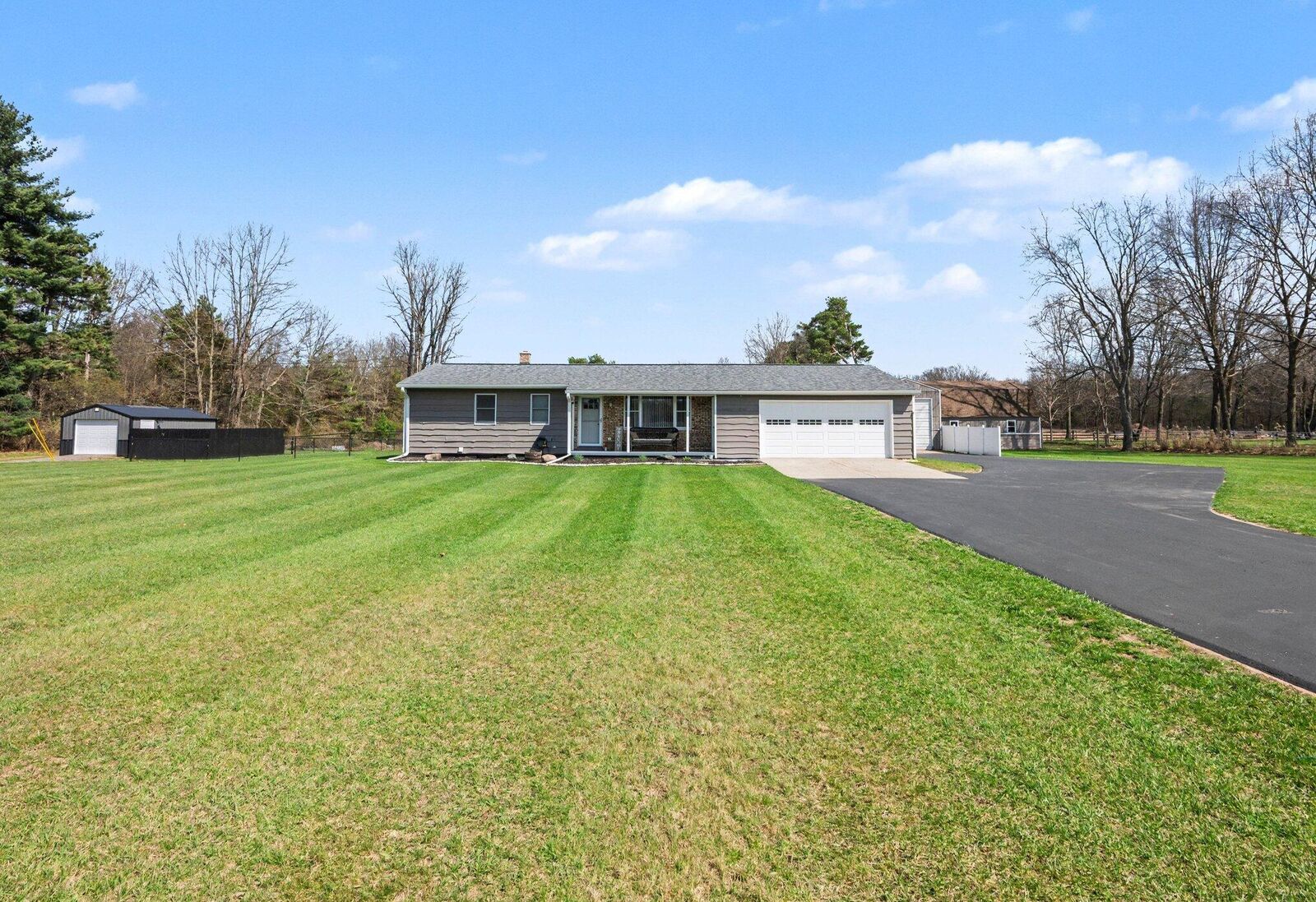 Property Photo:  63253 30th Street  MI 49065 