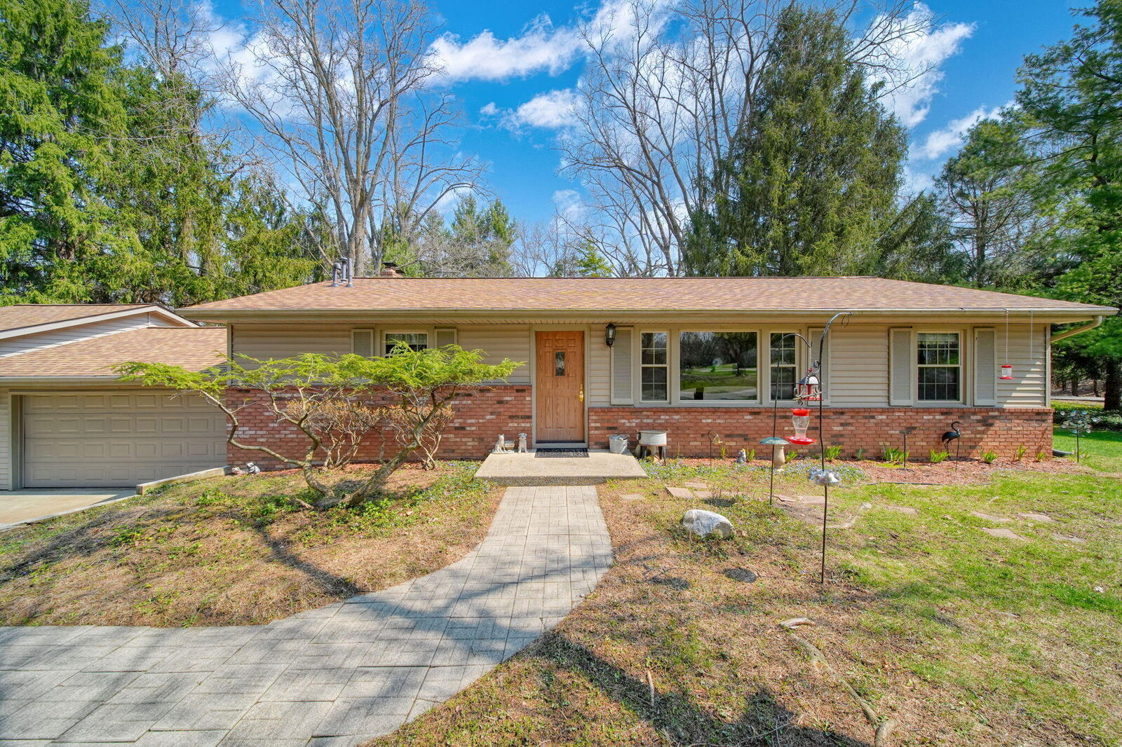 Property Photo:  3381 Pine Ridge Drive  MI 49201 