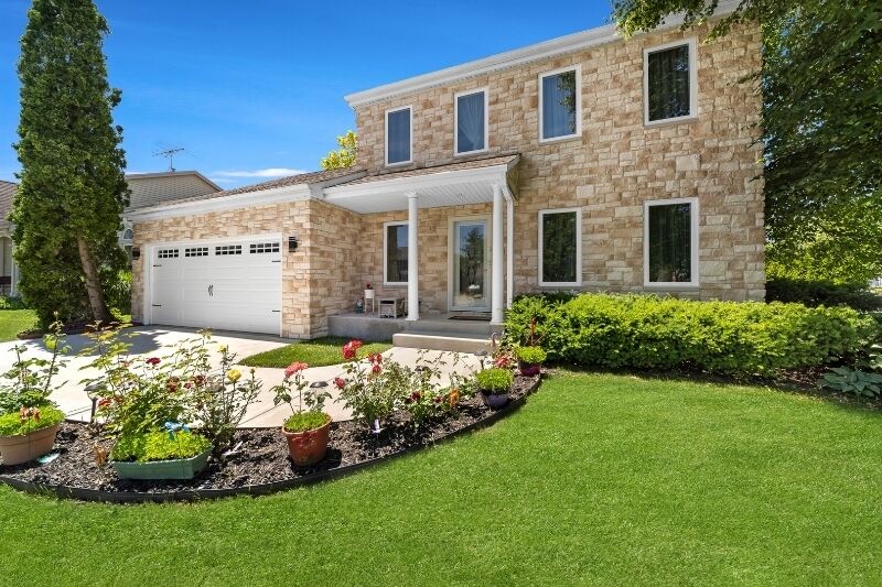 Property Photo:  264 N Southport Road  IL 60060 