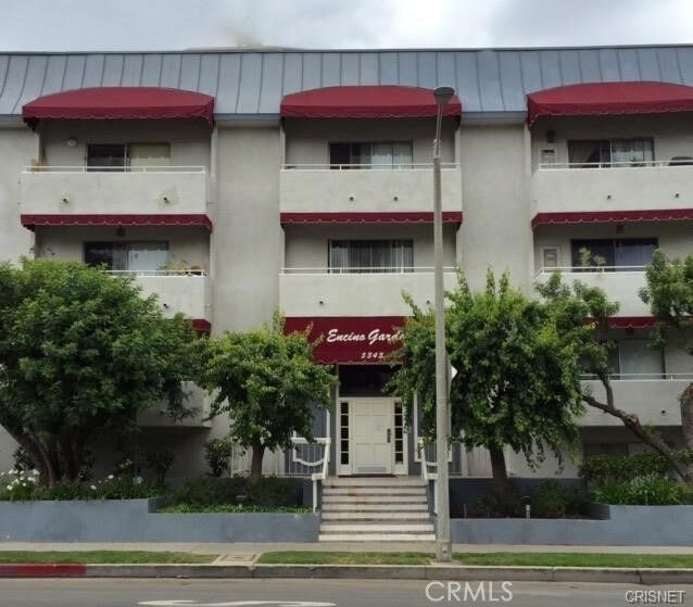 Property Photo:  5343 Yarmouth Avenue 201  CA 91316 