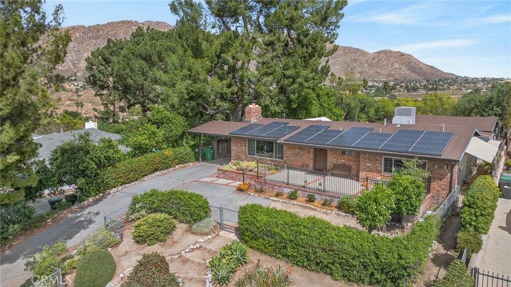 Property Photo:  11543 Tulane Avenue  CA 92507 