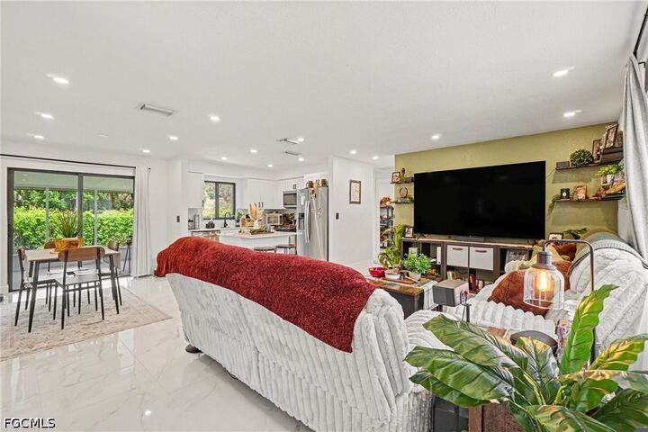 Property Photo:  73 Cardinal Drive  FL 33917 