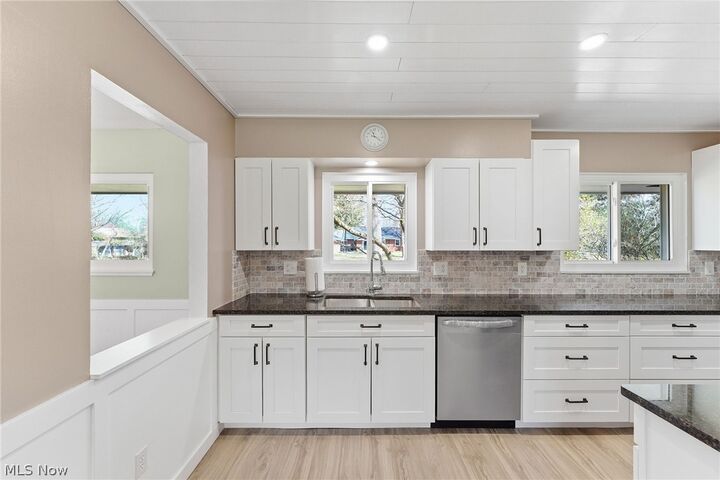 Property Photo:  7070 Dogwood Lane  OH 44060 