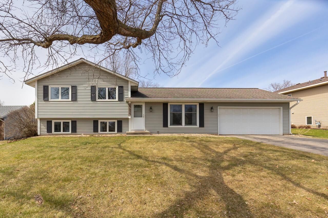 Property Photo:  8656 Ivywood Avenue S  MN 55016 