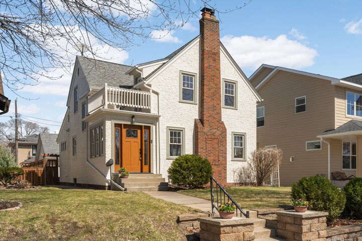 Property Photo:  1245 Stanford Avenue  MN 55105 