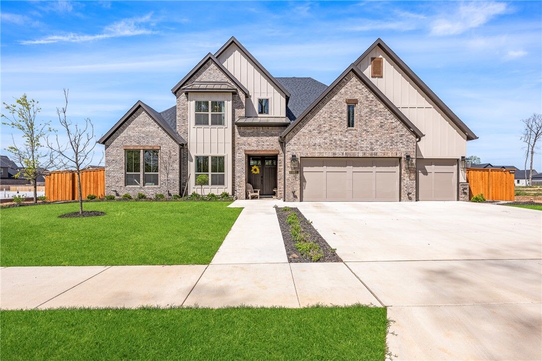 Property Photo:  8805 W Milky Way  AR 72713 