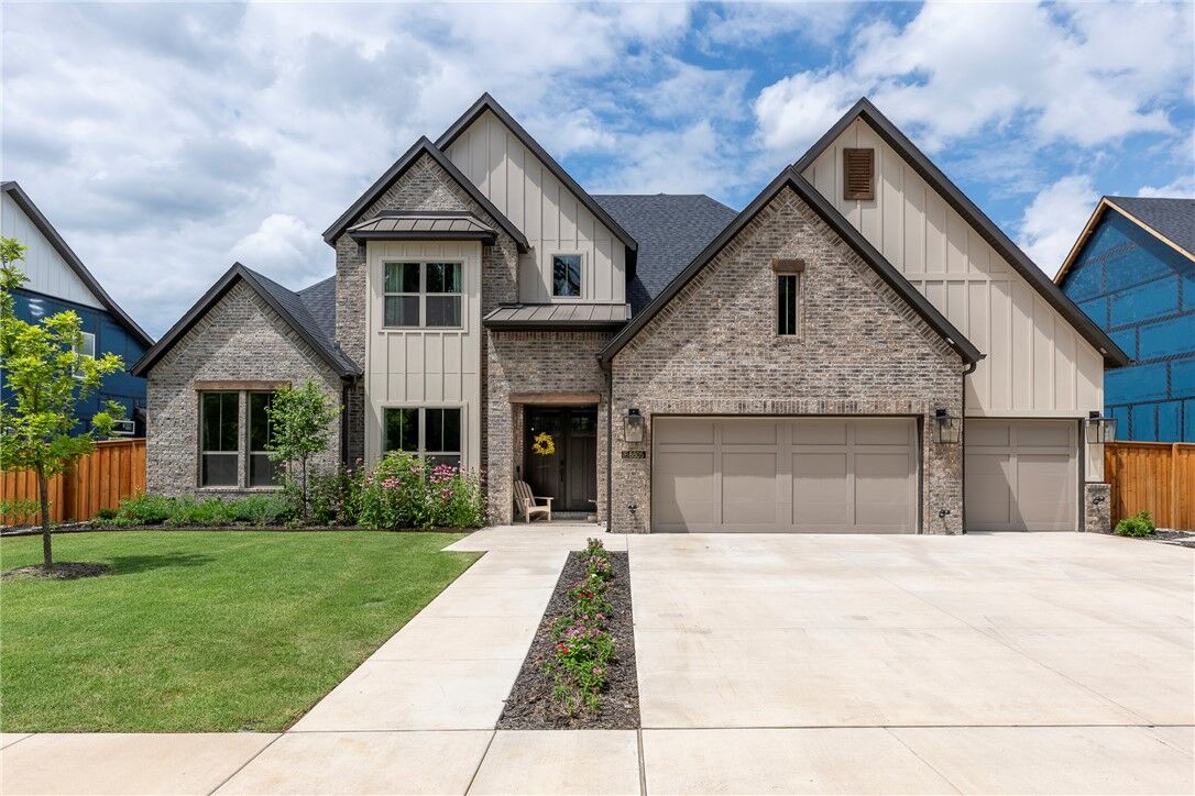 Property Photo: 8805 W Milky Way AR 72713