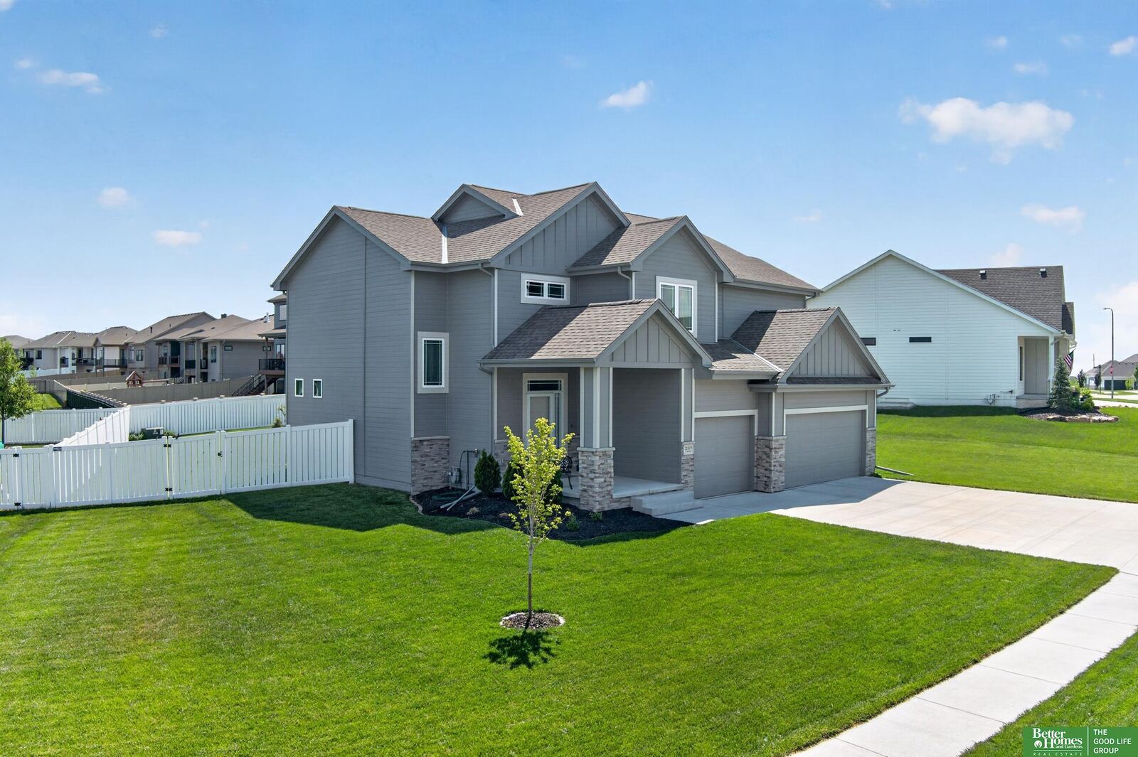 Property Photo:  21819 G Street  NE 68022 