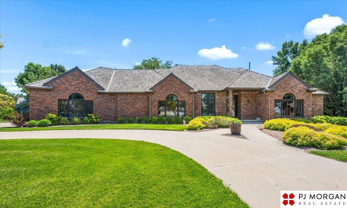 Property Photo:  733 N 157th Circle  NE 68118 