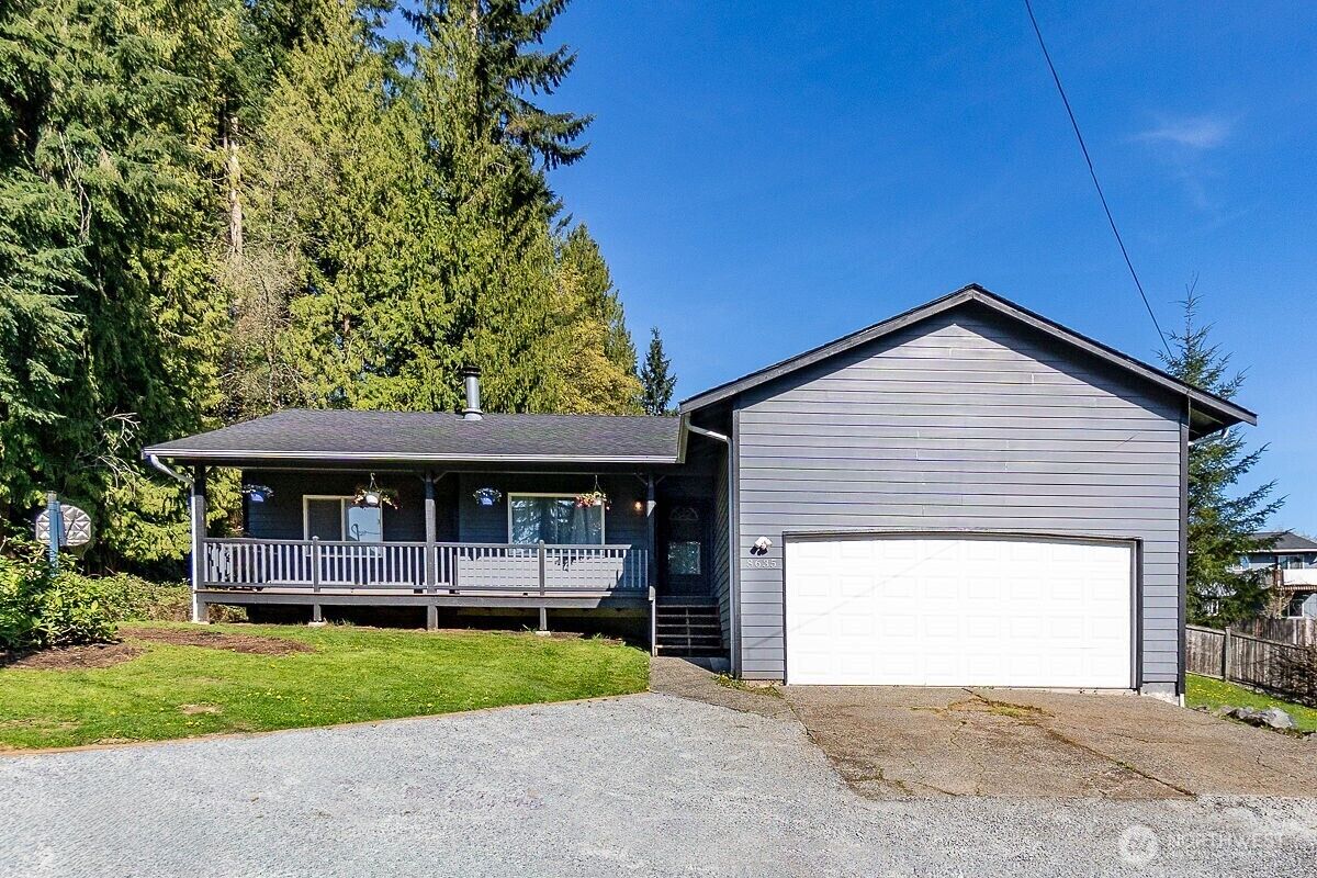 Property Photo:  8635  215th Street NE  WA 98223 