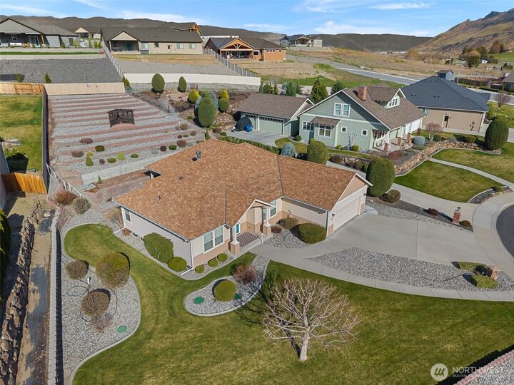 Property Photo:  48  Luther Court  WA 98828 