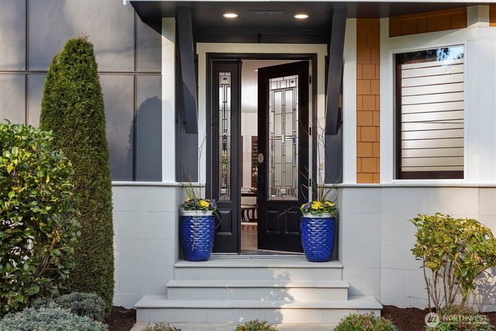 Property Photo:  14424 SE 17th Street  WA 98007 