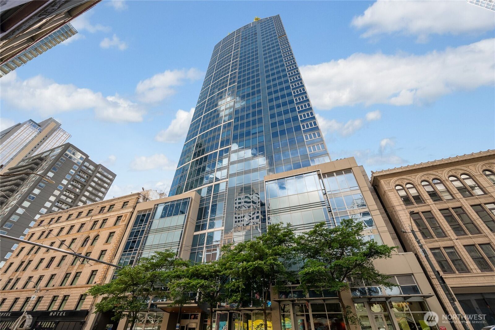 Property Photo:  1521  2nd Avenue 1602  WA 98101 