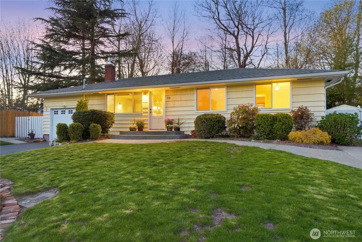 Property Photo:  29  232nd Pl  SW  WA 98021 