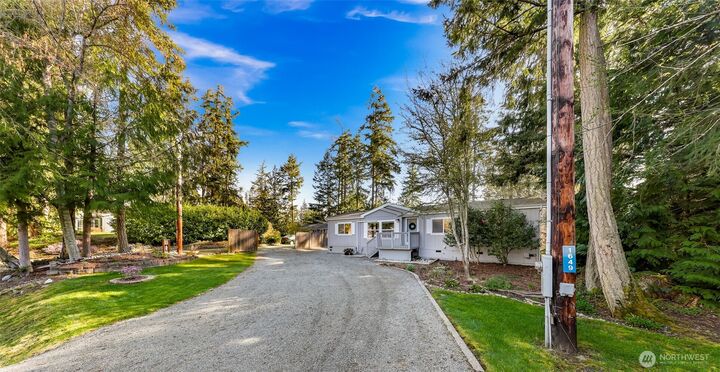 Property Photo:  1649  Oak Ridge Drive  WA 98282 