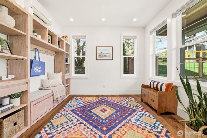 Property Photo: 7359 20th Avenue NW Unit A WA 98117