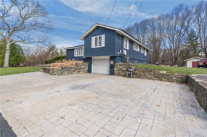 Property Photo:  77 Woodlawn Avenue  RI 02904 