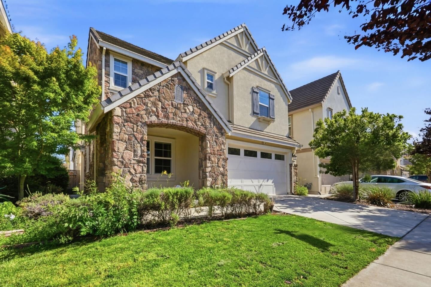 Property Photo:  154 Sandpiper Way  CA 95020 